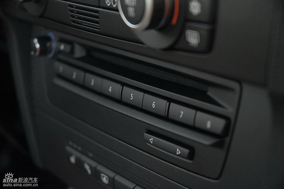 09款宝马3系轿车内饰
