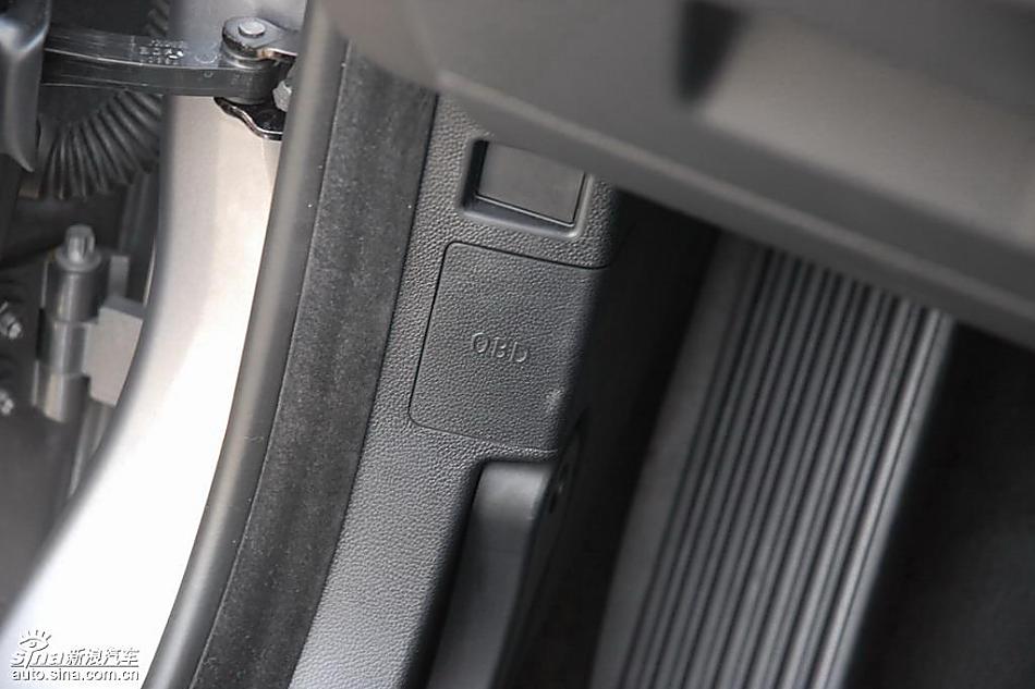 09款宝马3系轿车内饰