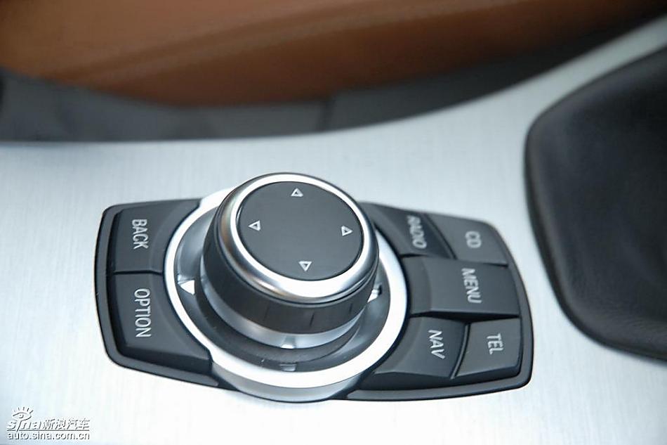 09款宝马3系轿车内饰