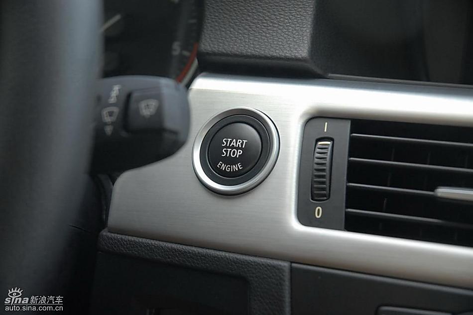 09款宝马3系轿车内饰