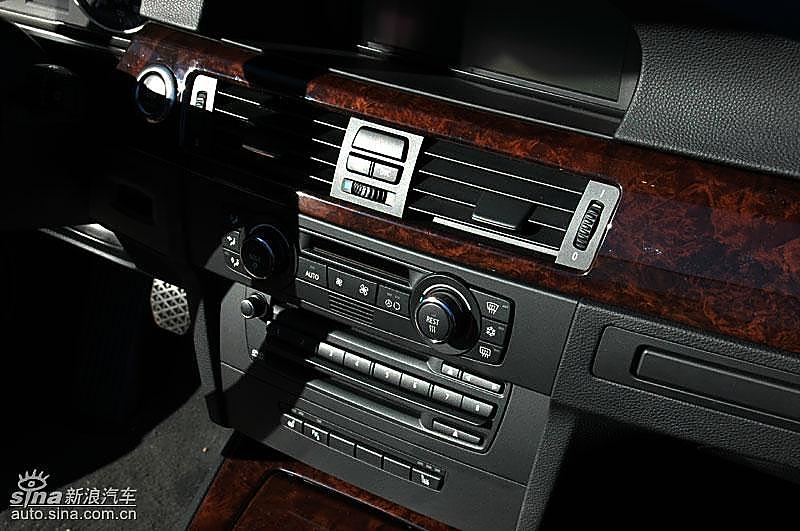 宝马335i敞篷轿车空调