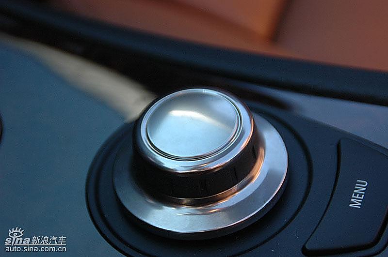 宝马335i敞篷轿车iDrive旋钮