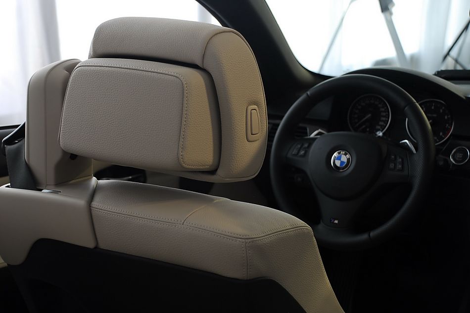 进口宝马3系双门轿跑车与双门敞篷车