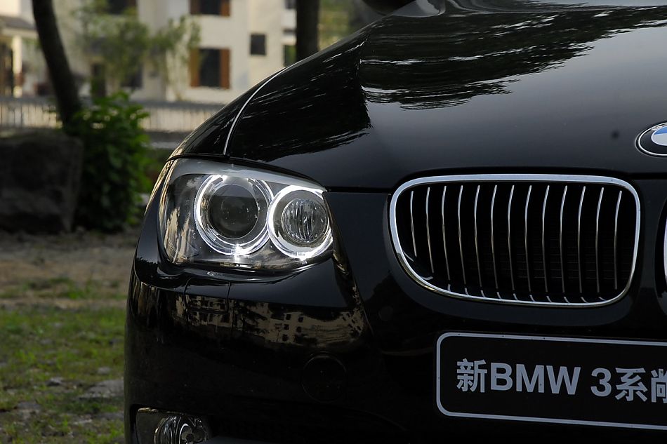 进口宝马3系双门轿跑车与双门敞篷车