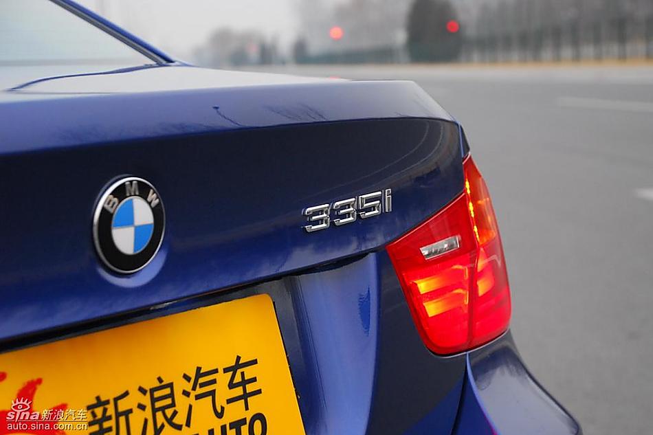 宝马335i外观实拍图片