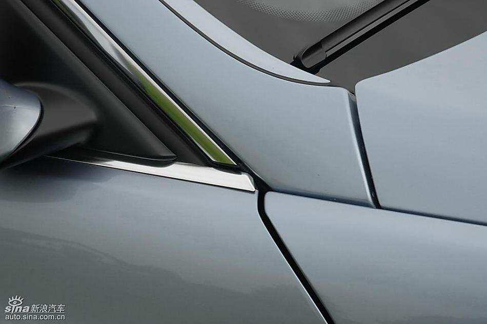 09款宝马3系轿车外观