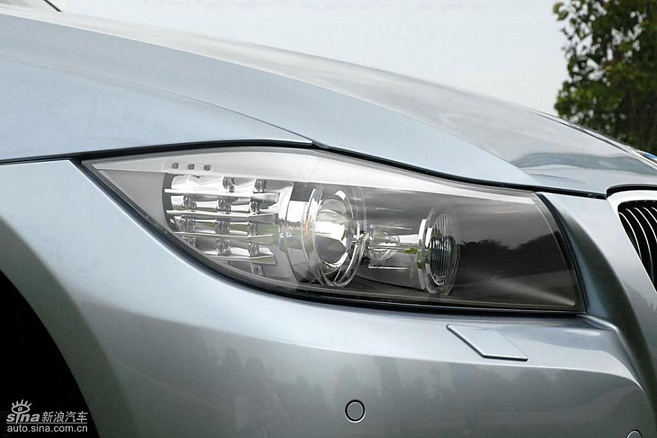 09款宝马3系轿车外观