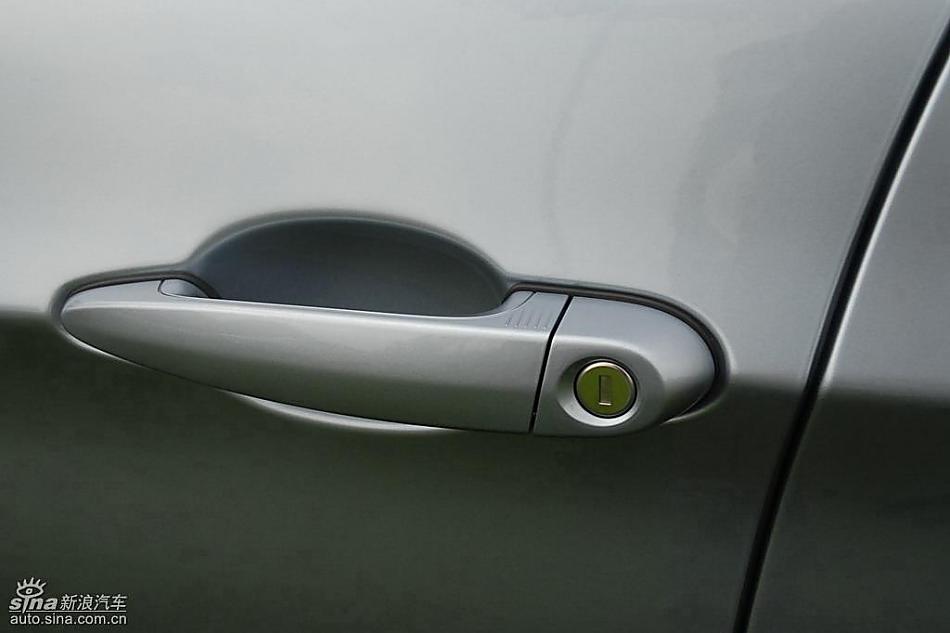 09款宝马3系轿车外观