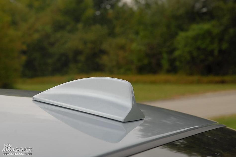 09款宝马3系轿车外观