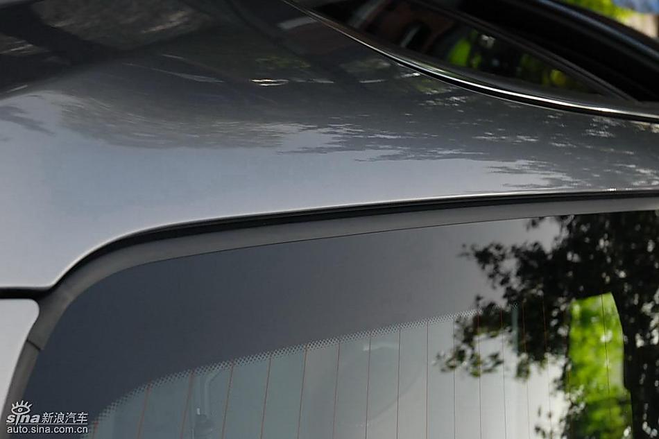 09款宝马3系轿车外观