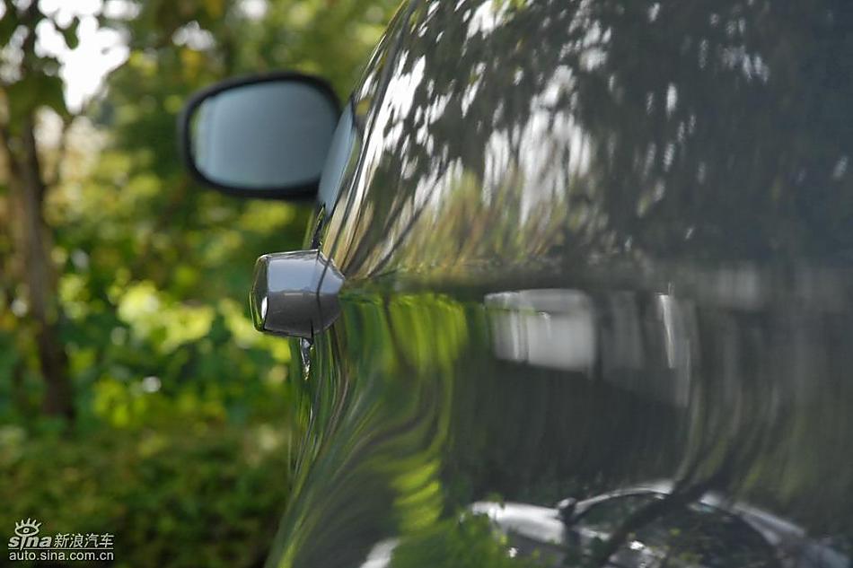 09款宝马3系轿车外观