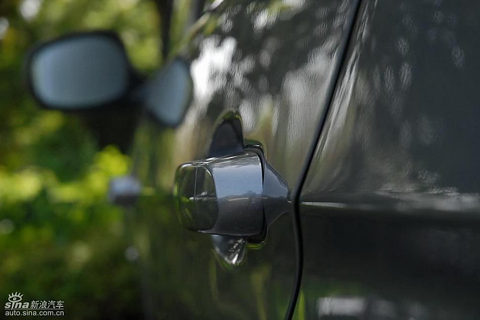 09款宝马3系轿车外观