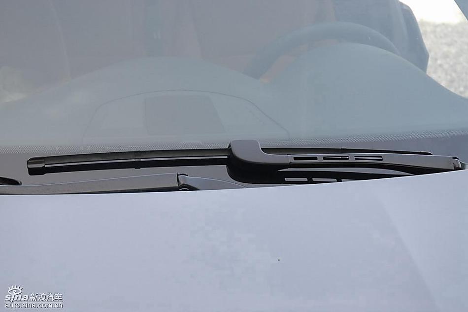 09款宝马3系轿车外观