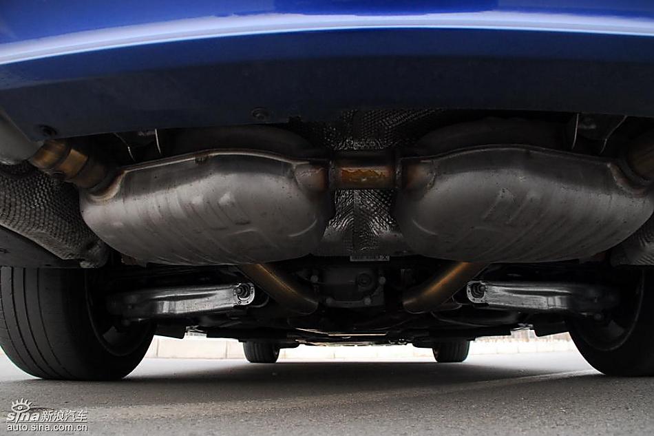 宝马335i外观实拍图片