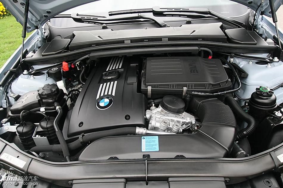 09款宝马335i汽油发动机