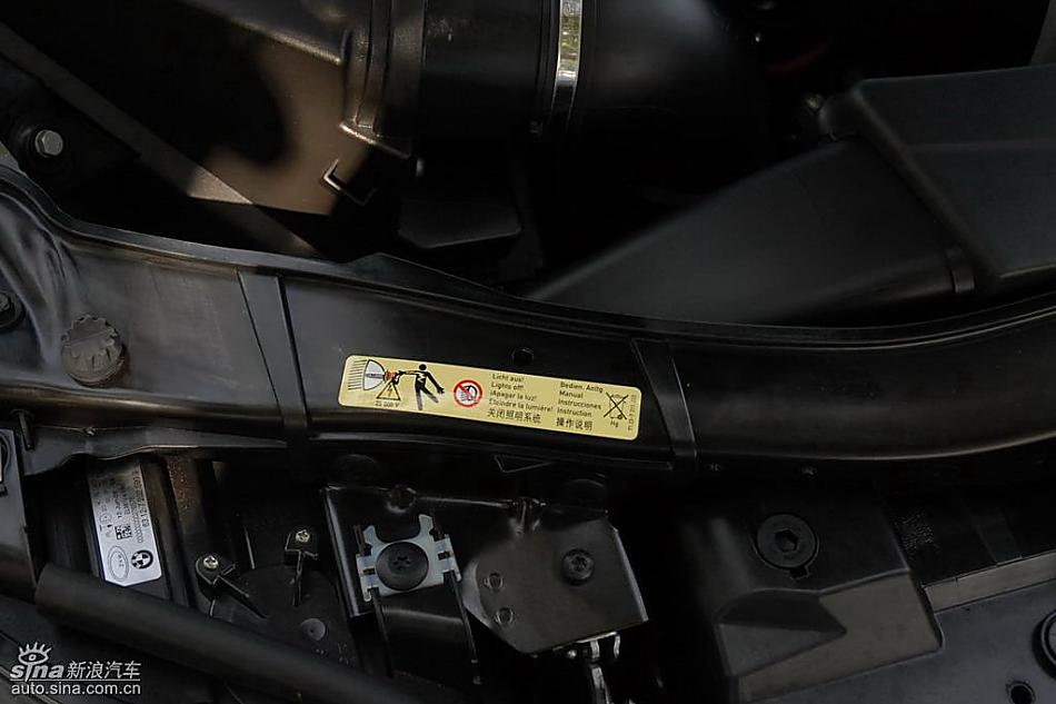 09款宝马330d柴油发动机