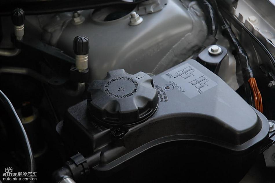 09款宝马330d柴油发动机