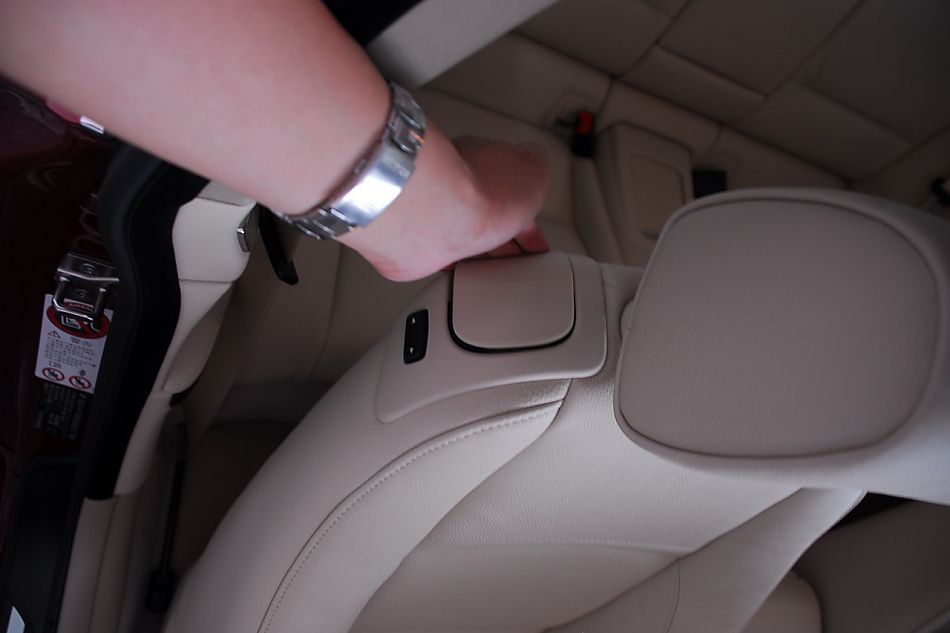 进口宝马3系双门轿跑车与双门敞篷车