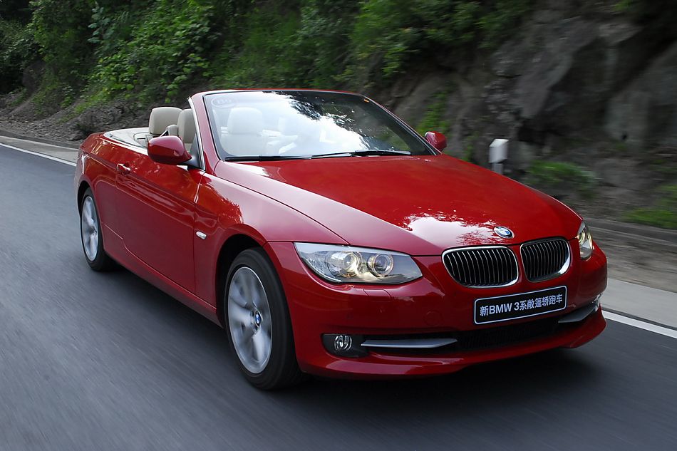 进口宝马3系双门轿跑车与双门敞篷车