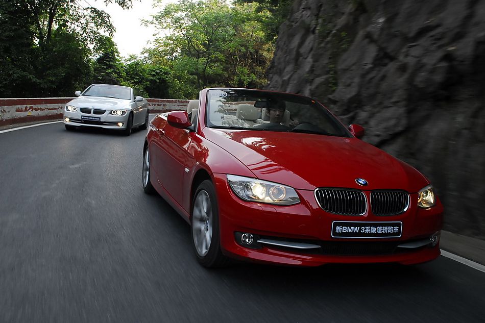 进口宝马3系双门轿跑车与双门敞篷车