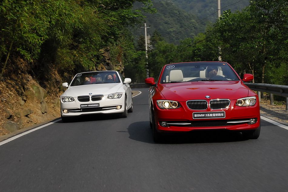 进口宝马3系双门轿跑车与双门敞篷车