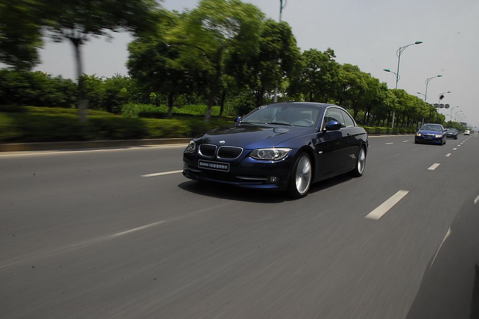 进口宝马3系双门轿跑车与双门敞篷车