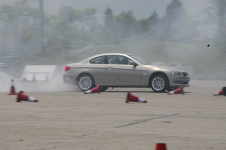 进口宝马3系双门轿跑车与双门敞篷车