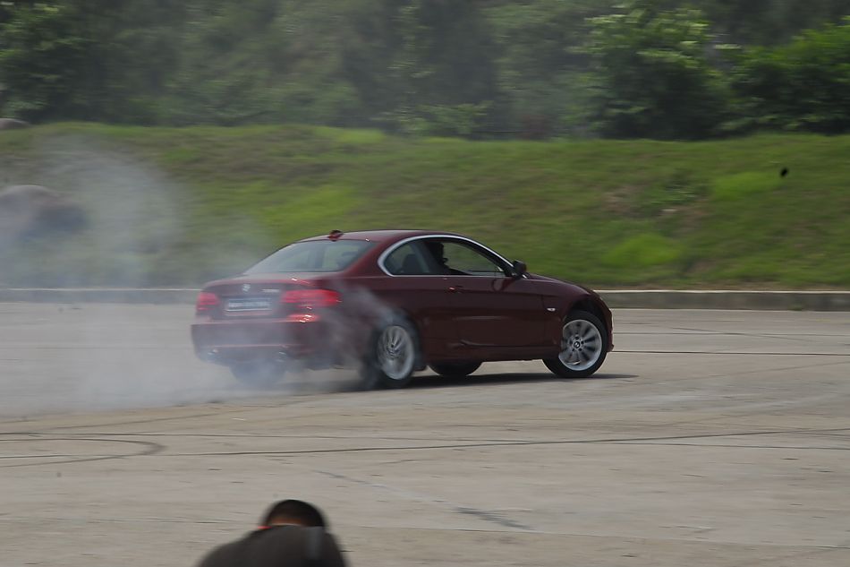 进口宝马3系双门轿跑车与双门敞篷车