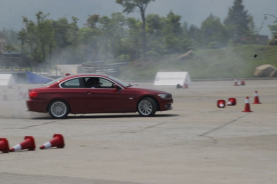 进口宝马3系双门轿跑车与双门敞篷车