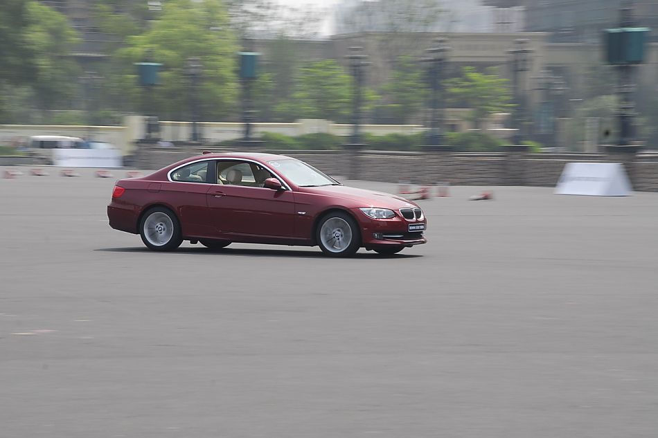 进口宝马3系双门轿跑车与双门敞篷车