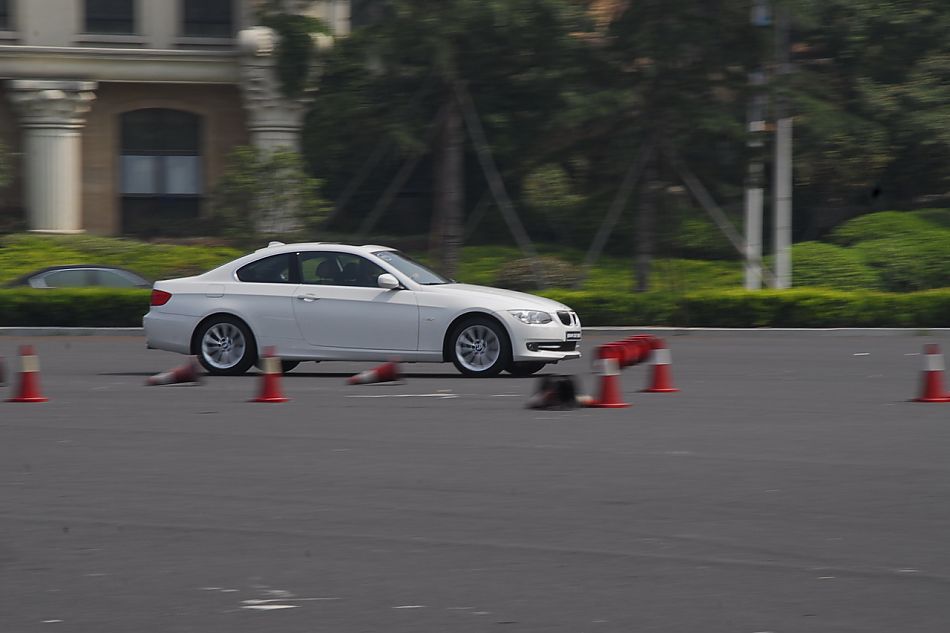 进口宝马3系双门轿跑车与双门敞篷车