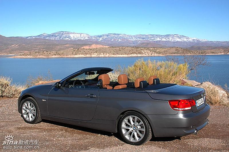宝马335i敞篷轿车