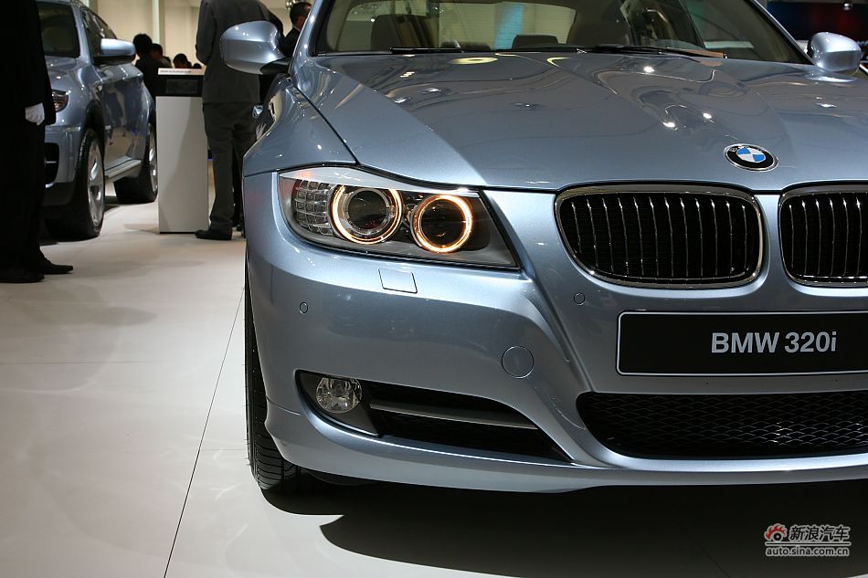 宝马320i