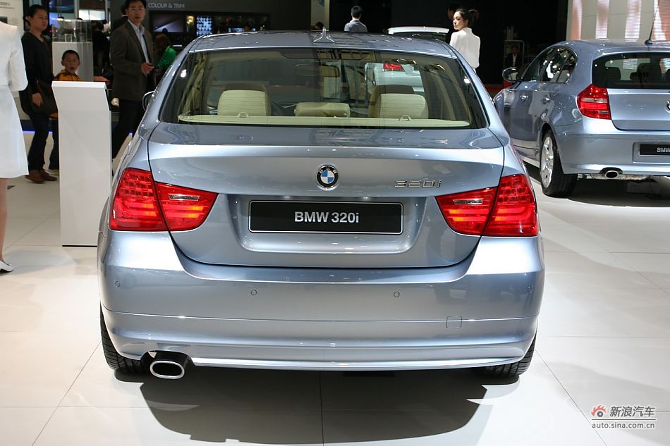 宝马320i