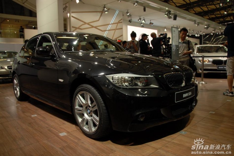 宝马325i