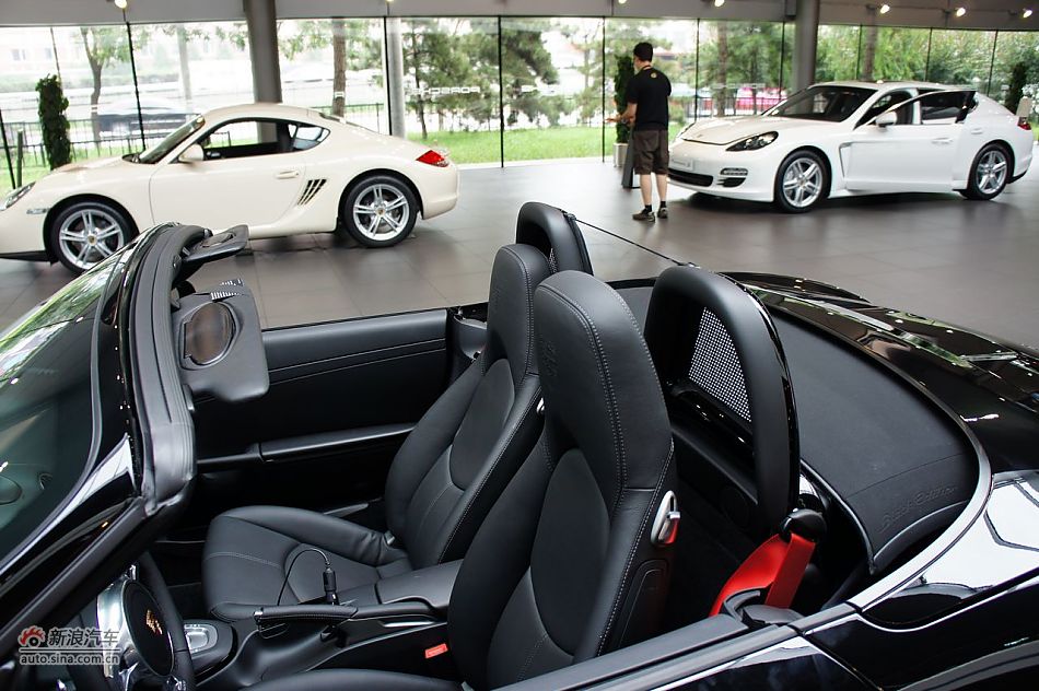 2011款保时捷Boxster外观图片
