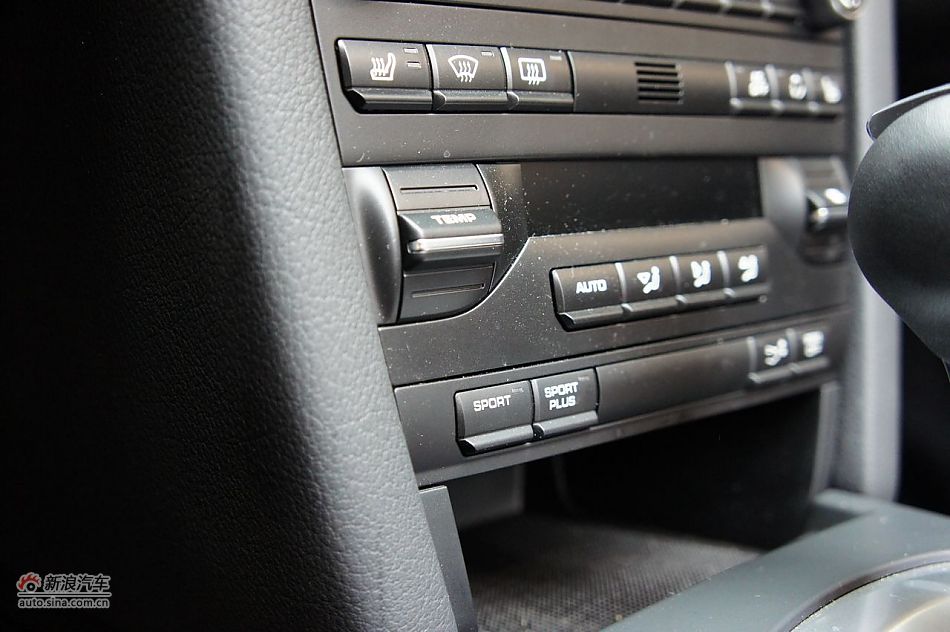 2011款保时捷Boxster内饰图片