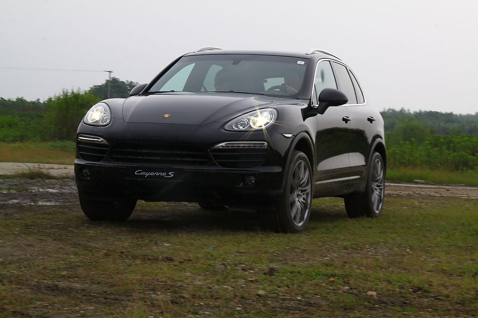 2011款卡宴S外观