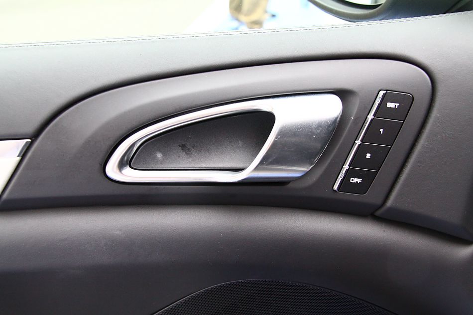 2011款卡宴Turbo内饰