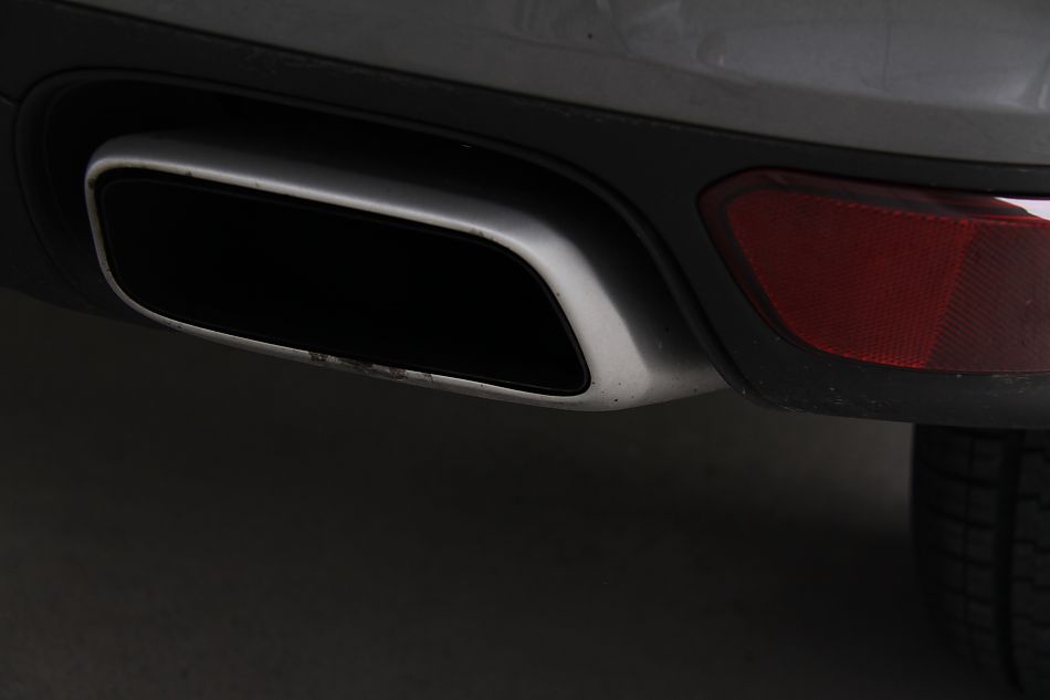 2011款卡宴S外观