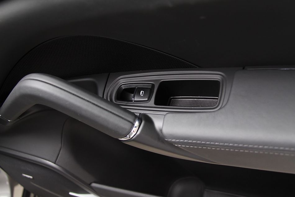 2011款卡宴S内饰