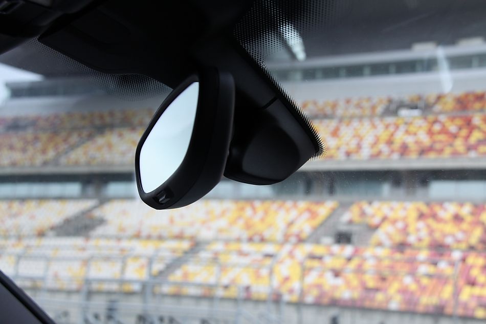 2011款卡宴S内饰