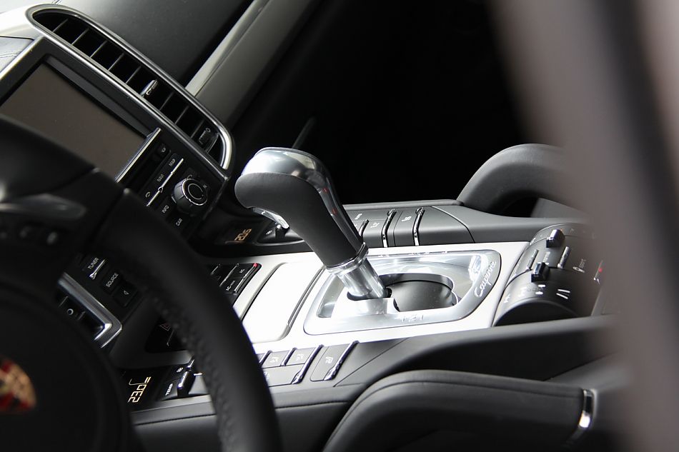 2011款卡宴S内饰