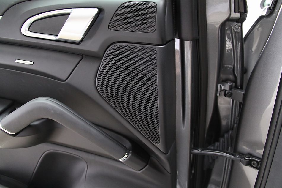 2011款卡宴S内饰