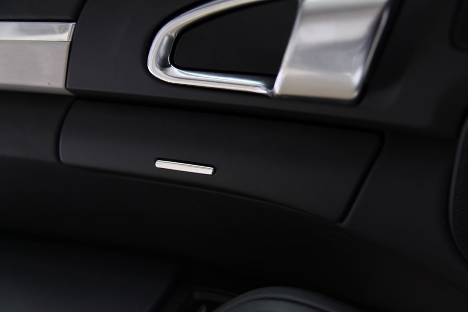 2011款卡宴S内饰