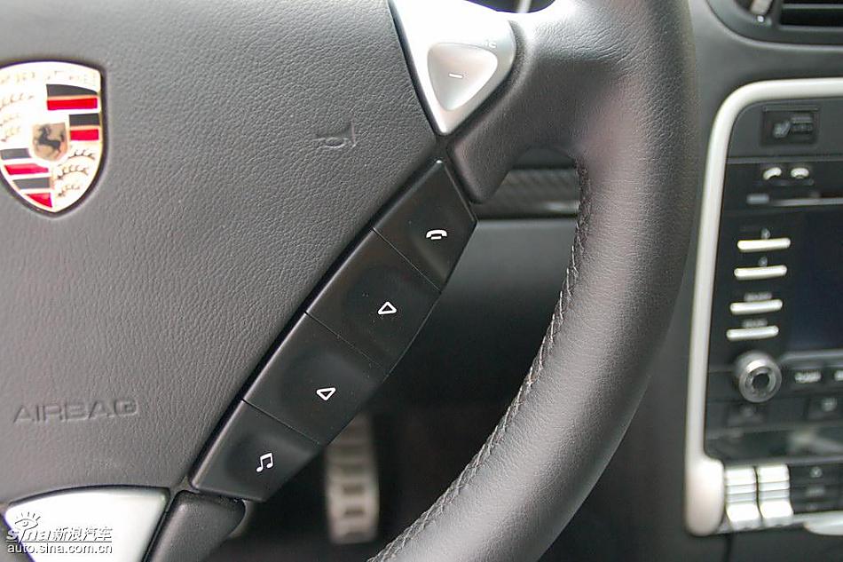 保时捷卡宴GTS内饰