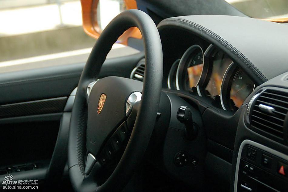 保时捷卡宴GTS内饰