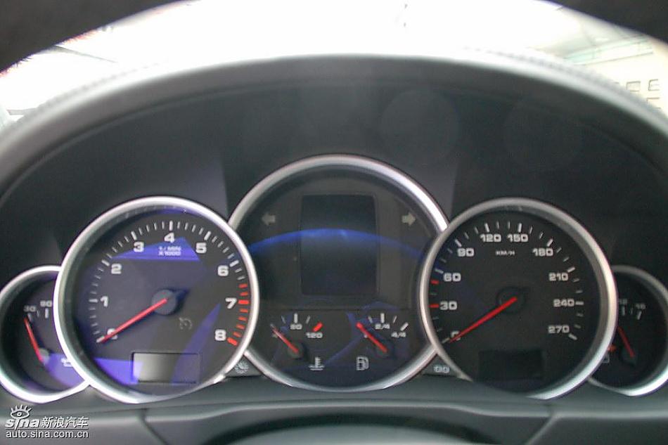 保时捷卡宴GTS内饰