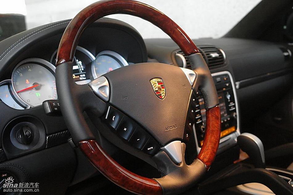 新款保时捷卡宴Turbo S到店实拍