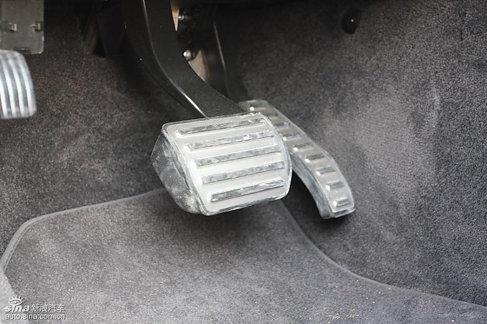 保时捷Cayenne S 迪拜沙漠训练营内饰实拍图